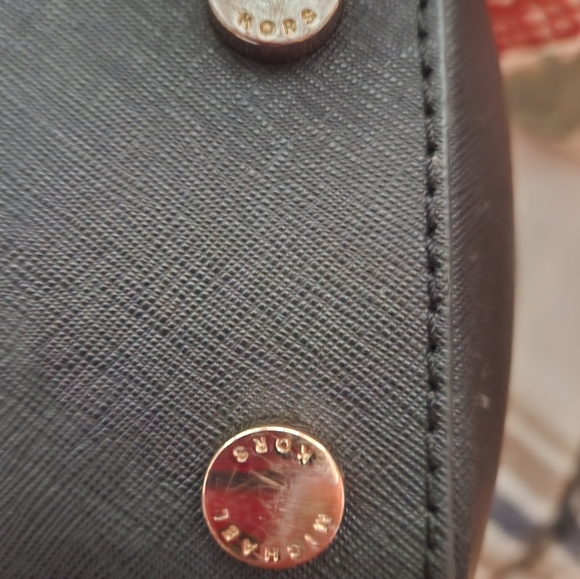 Michael Kors Black Sheila Medium Faux Saffianon Leather Satchel - Picture 10 of 13